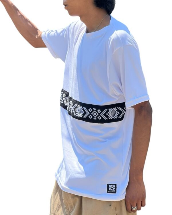 Playera mayas con bordado de cambaya artesanal, playera blanca bordado negro